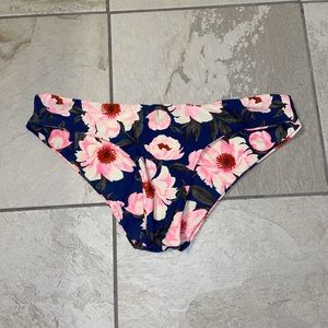 Tori Praver bikini bottom